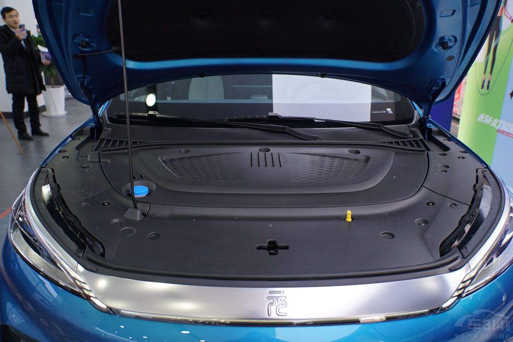 С�iG3i���ȱȁ���ԪPLUS �l�ă�(y��u)�����@��