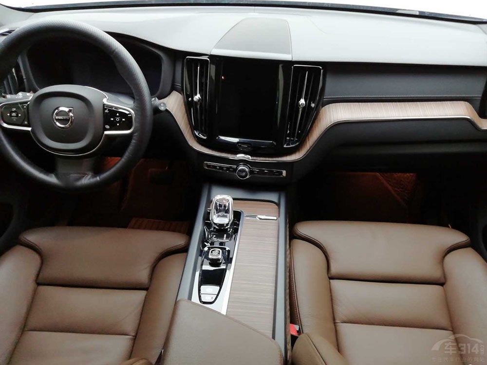 沃爾沃XC60對比凱迪拉克XT5 更推薦后者 沃爾沃XC60對比凱迪拉克XT5 更推薦后者