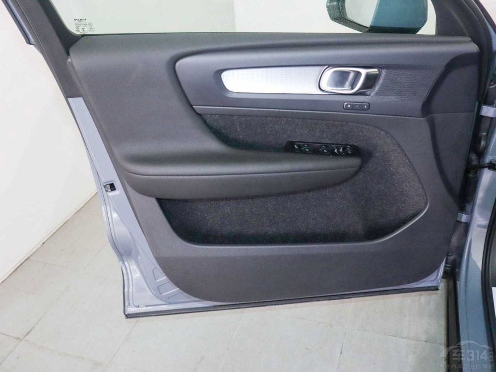 ��ϵ�c���W���A���Q XC40��CR-V��ô�x��