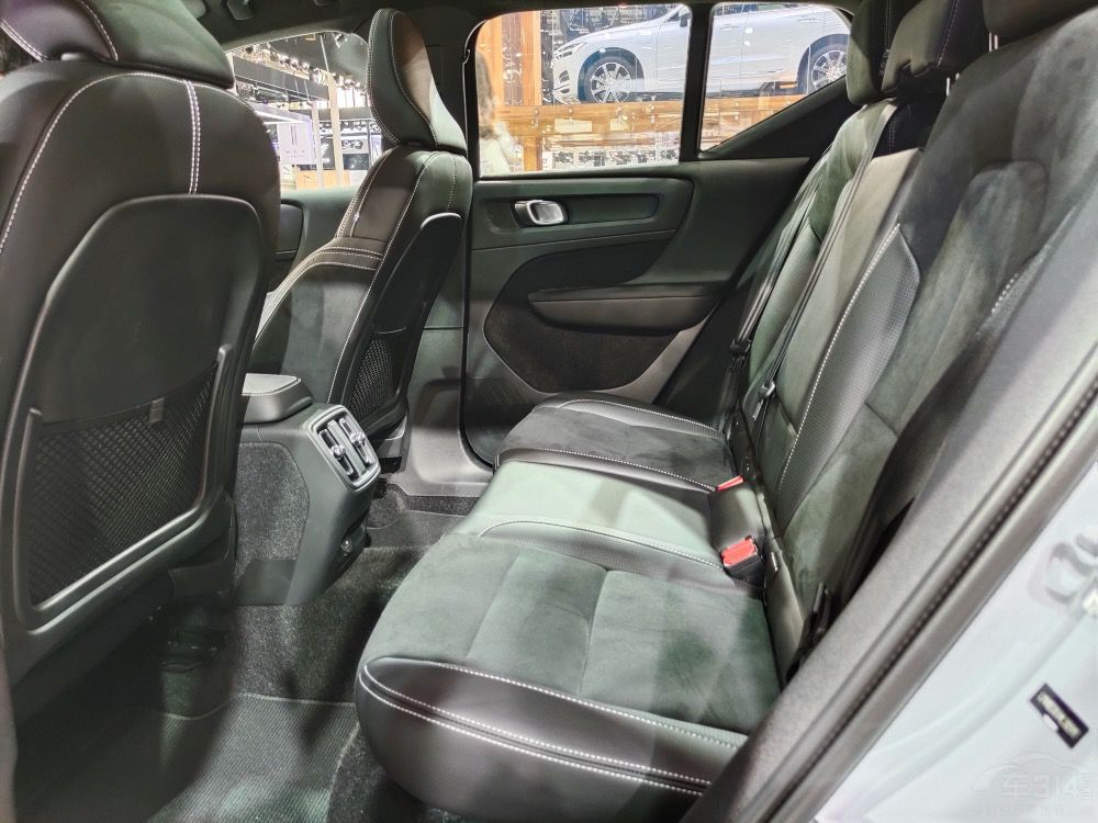 ��ϵ�c���W���A���Q XC40��CR-V��ô�x��