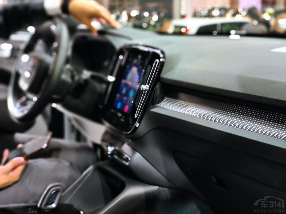 ��ϵ�c���W���A���Q XC40��CR-V��ô�x��