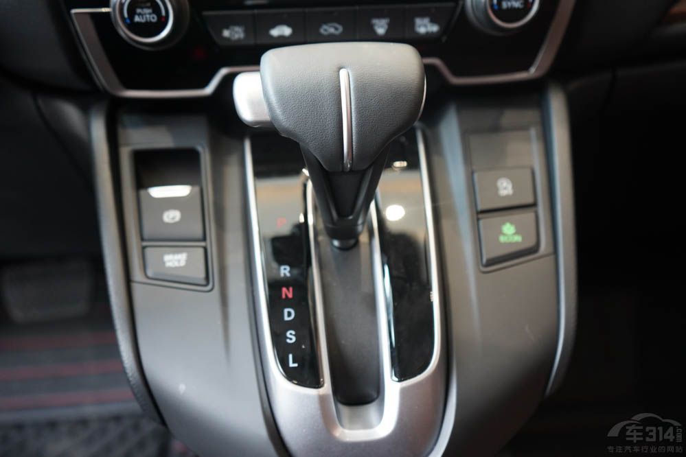 ��ϵ�c���W���A���Q XC40��CR-V��ô�x��