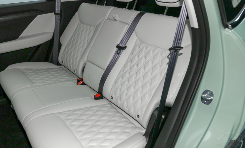 ����M6 PLUS VS �����ǳ� �����p�匦�Q