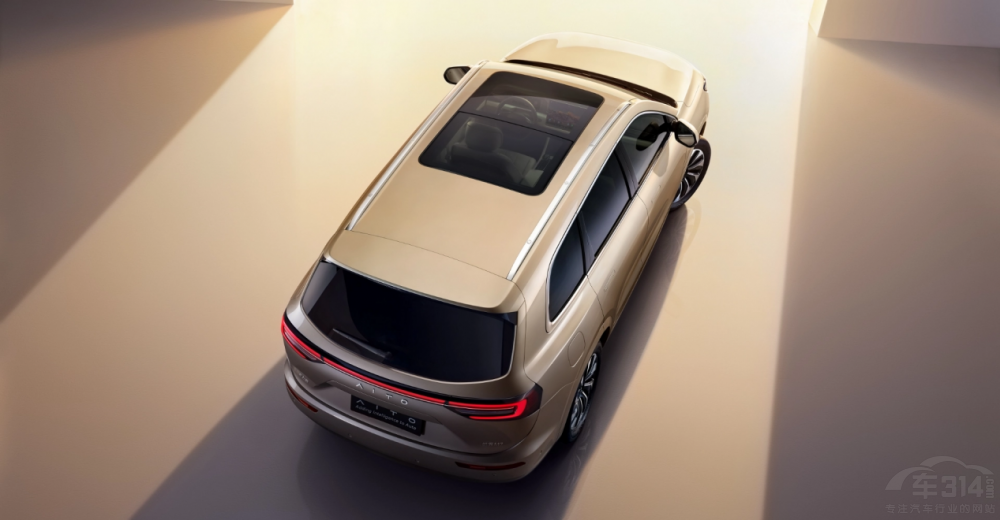 ��м����ONE ����M7�c����L9��(du��)����Σ�