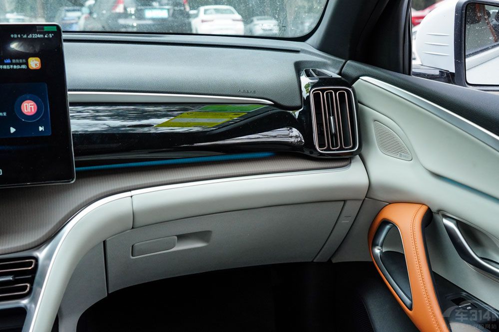 新老混動(dòng)SUV 歐尚Z6 iDD對(duì)比宋Pro DM-i 新老混動(dòng)SUV 歐尚Z6 iDD對(duì)比宋Pro DM-i