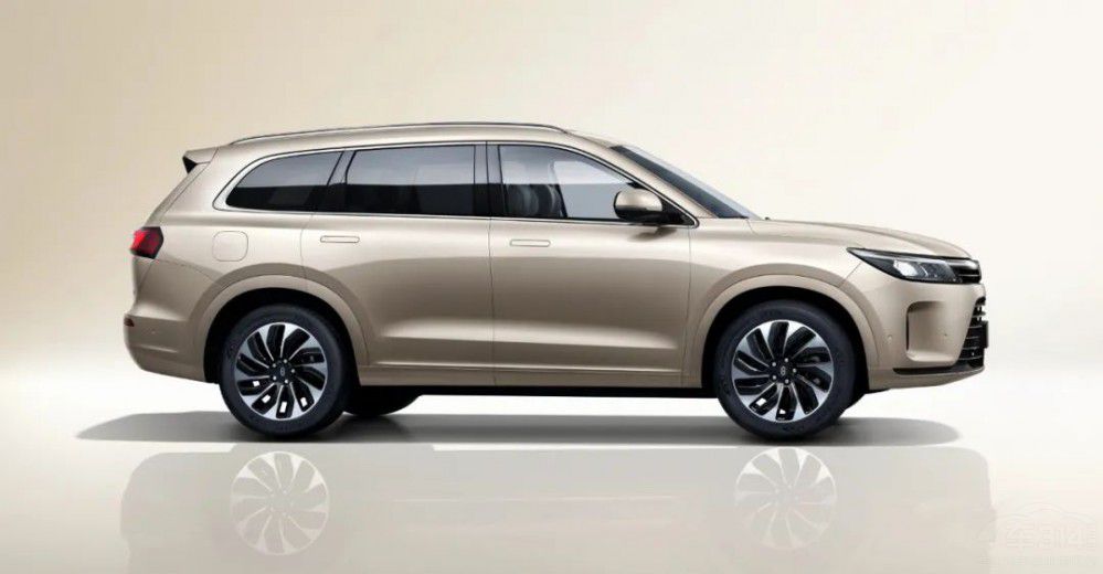 AITO��(w��n)��M7�͸���̽�U(xi��n)�ߑ�(y��ng)ԓ��ô�x����