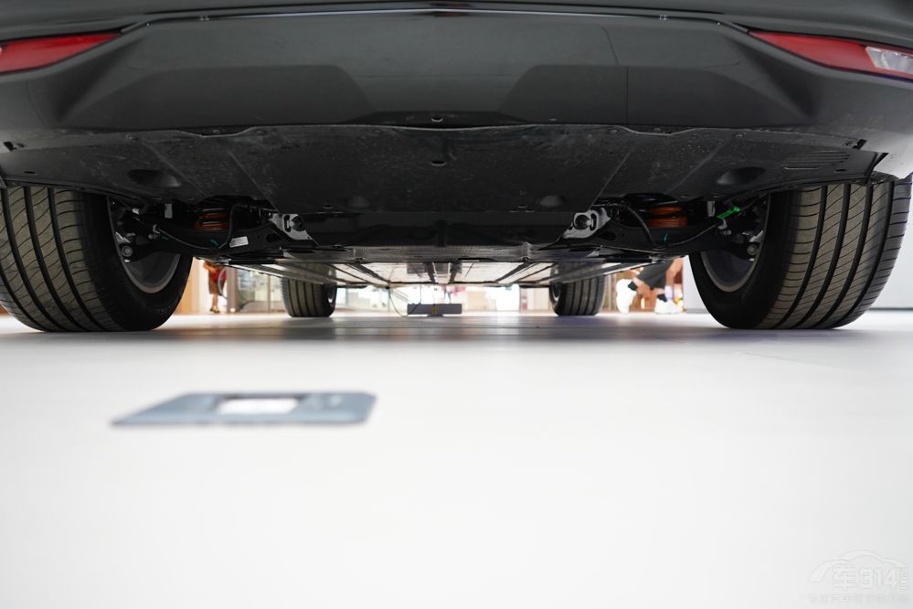 �P������LYRIQ�J���ε��ES7ԓ��ô�x��