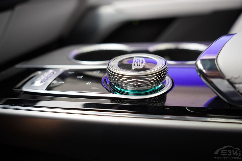 �P������LYRIQ�J���ε��ES7ԓ��ô�x��