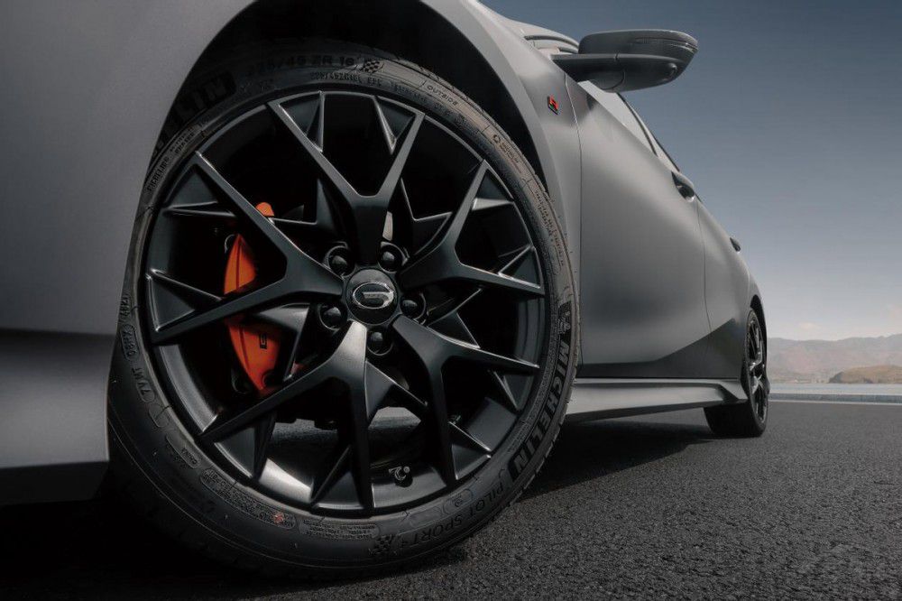 �xӰ��R-styleِ����߀���L��UNI-V 1.5T��