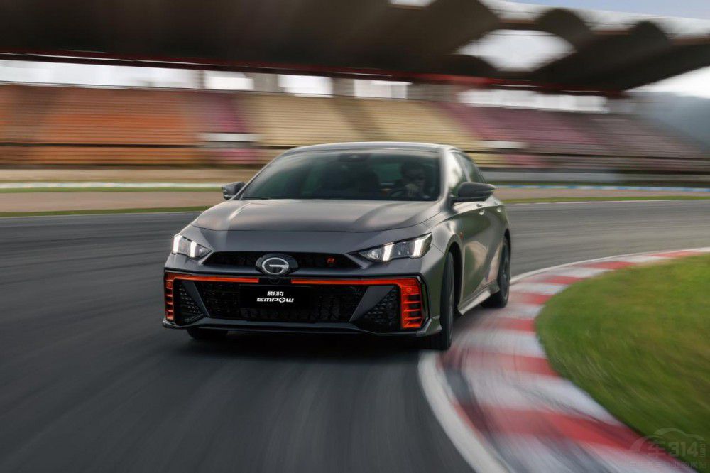 �xӰ��R-styleِ����߀���L��UNI-V 1.5T��