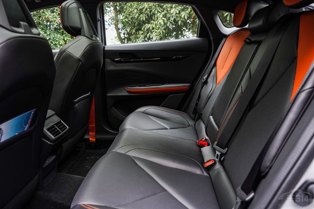 �xӰ��R-styleِ����߀���L��UNI-V 1.5T��