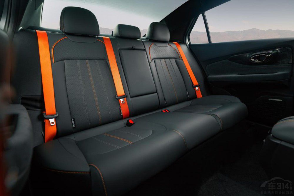 �xӰ��R-styleِ����߀���L��UNI-V 1.5T��