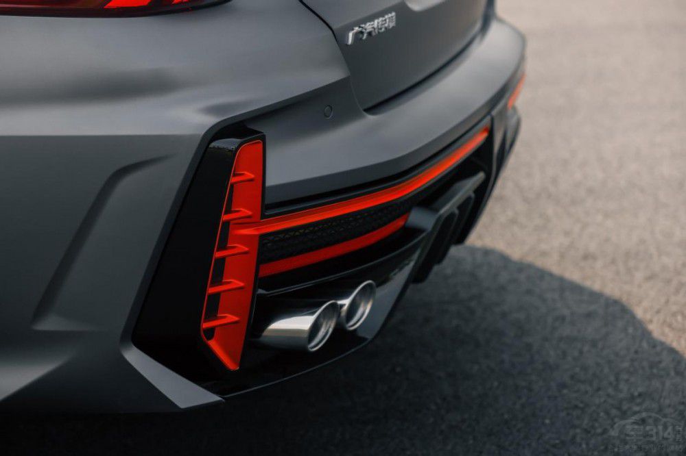 �xӰ��R-styleِ����߀���L��UNI-V 1.5T��