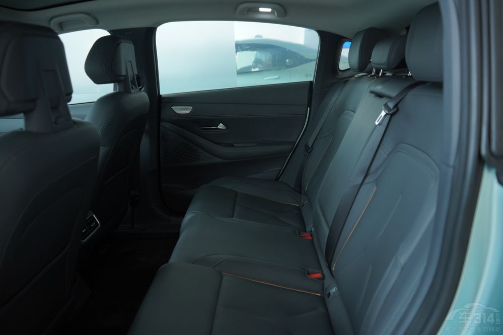 ����С���� ���{(l��n)SL03�͆���D60EV�l����(qi��ng)��