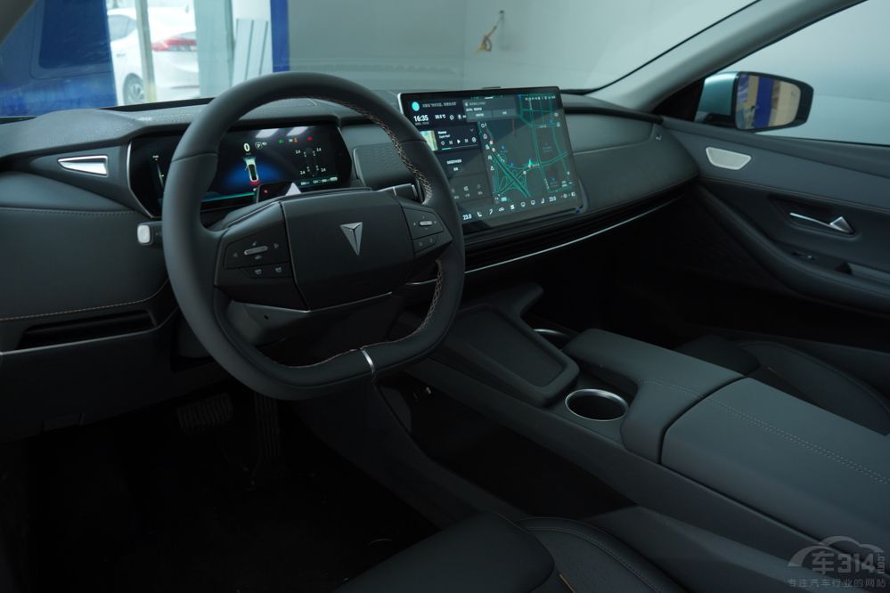 ����С���� ���{(l��n)SL03�͆���D60EV�l����(qi��ng)��