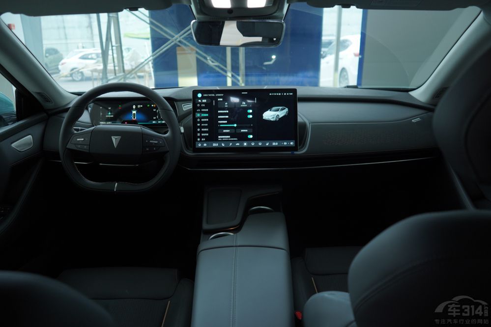 ����С���� ���{(l��n)SL03�͆���D60EV�l����(qi��ng)��