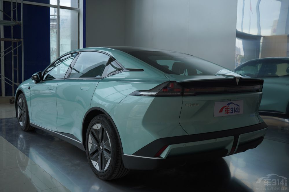 ����С���� ���{(l��n)SL03�͆���D60EV�l����(qi��ng)��