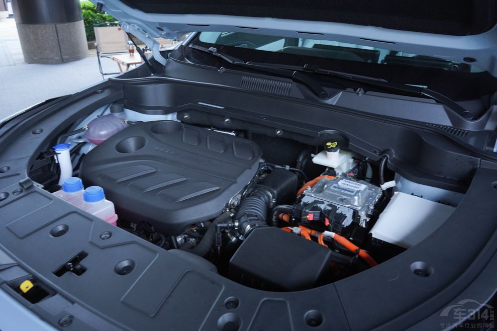 �ϰ�����SUV��� Ħ��DHT-PHEV�I(l��ng)���