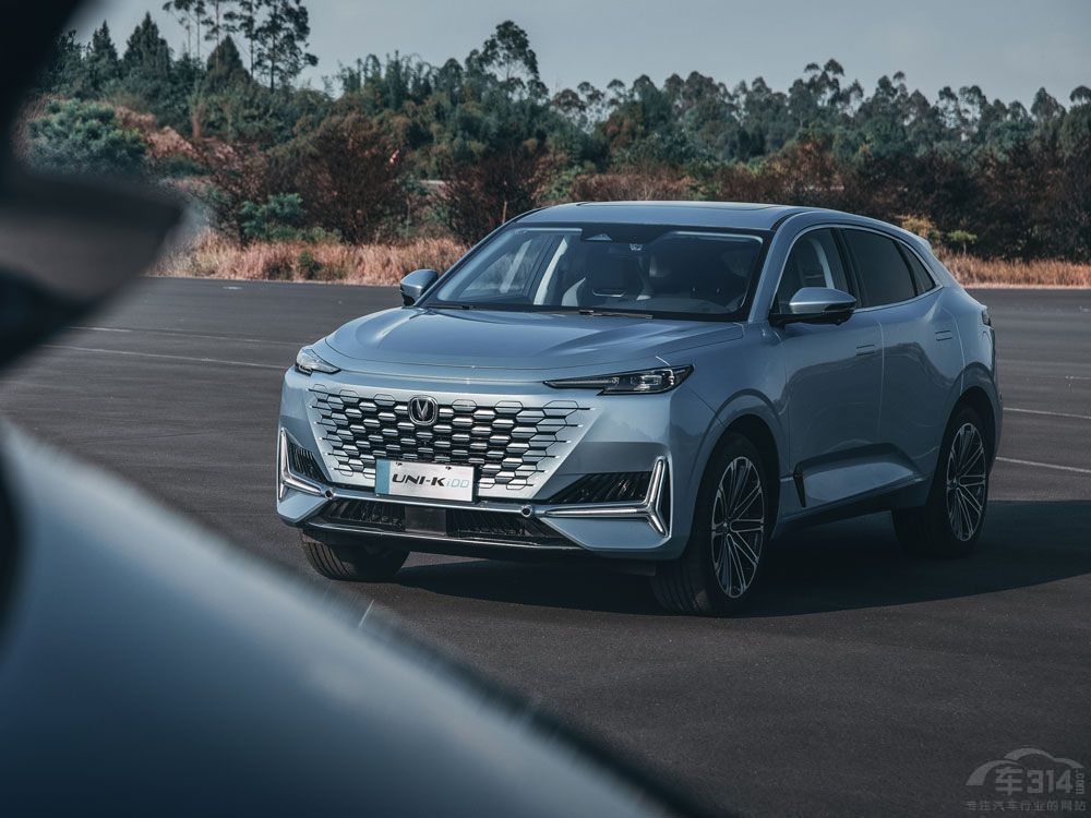 �ϰ�����SUV��� Ħ��DHT-PHEV�I(l��ng)���