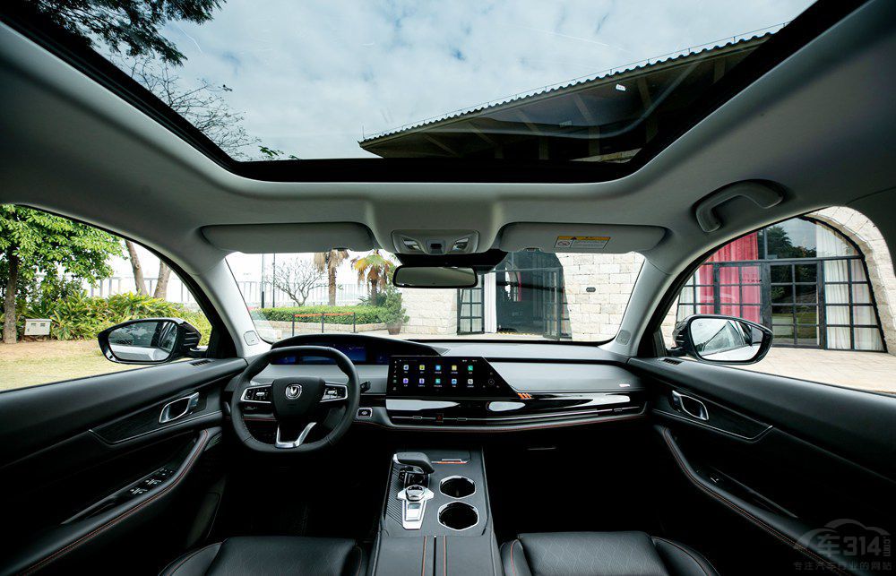 �ϰ�����SUV��� Ħ��DHT-PHEV�I(l��ng)���