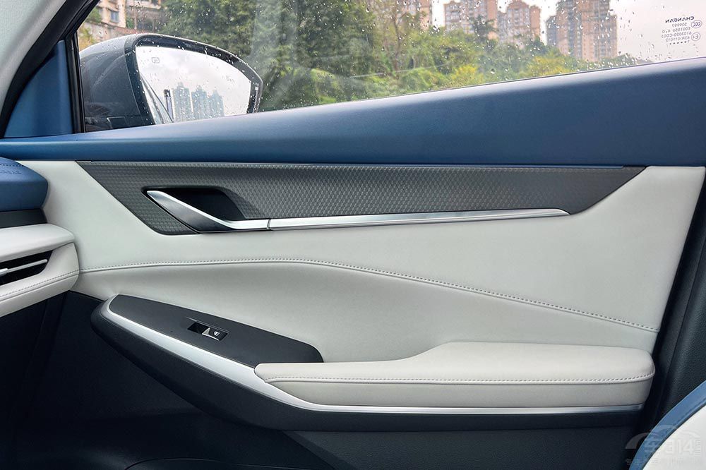 �L��CS75 PLUS�ܷ��c�֠���XC40һ�^����