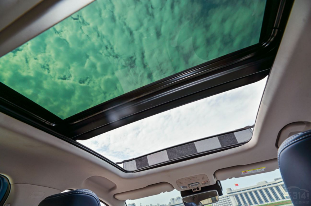 奇瑞汽車艾瑞澤8:一個(gè)合格的車圈“卷王” 奇瑞汽車艾瑞澤8:一個(gè)合格的車圈“卷王”