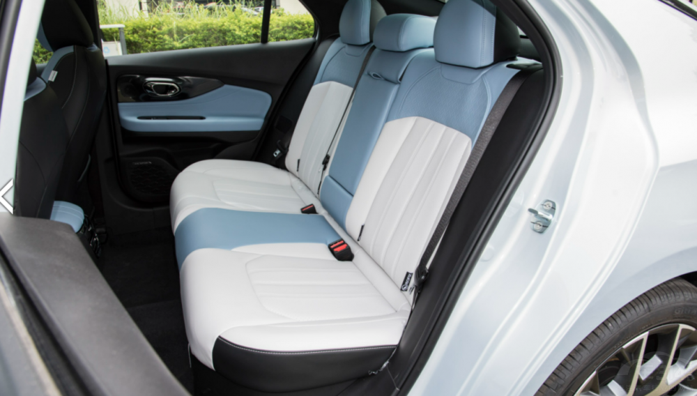 �����ܵ��ͺ� ����Ӱ�����(d��ng)��ُ(g��u)܇(ch��)���]��