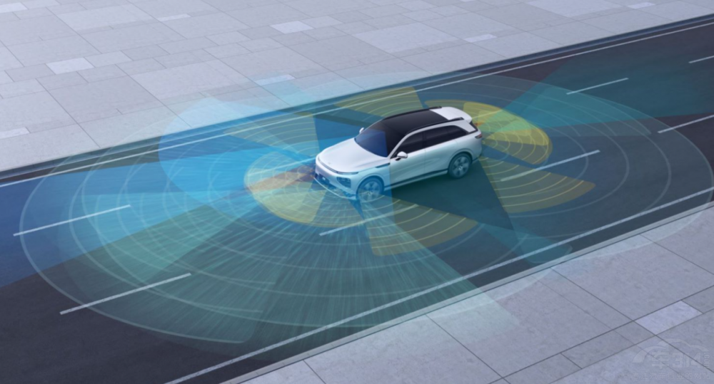 С�iG9 �ܳɞ鼃�SUV�Ј�(ch��ng)����(bi��o)�U�᣿