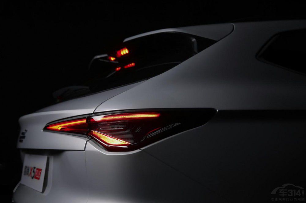 ������FVS�L���W��X5 PLUS �x�l��������