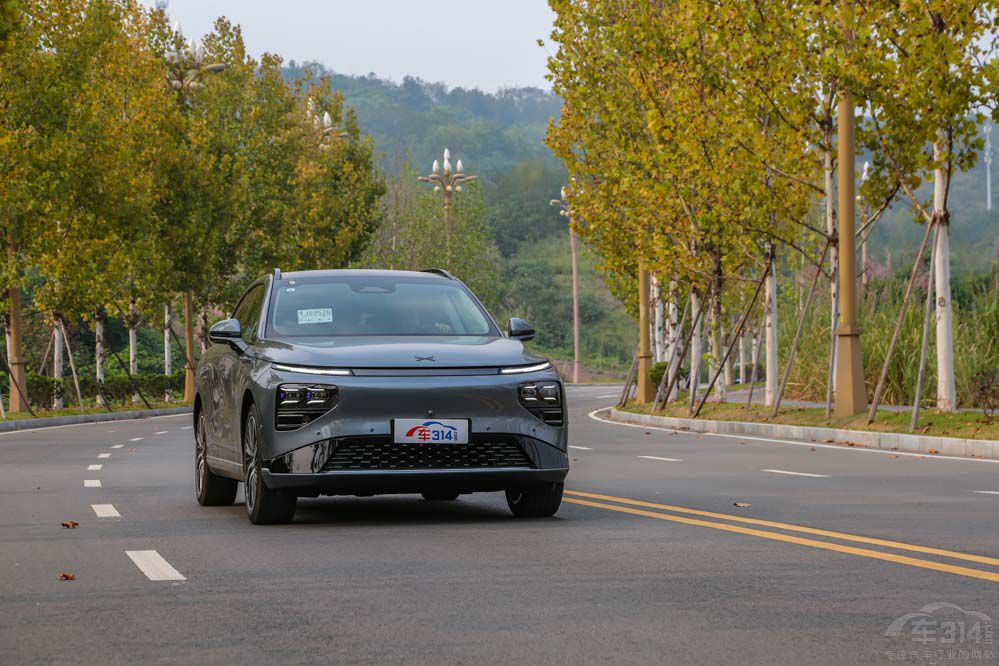 С�iG9��̽�U�� �l���д��ͼ���SUV���x��