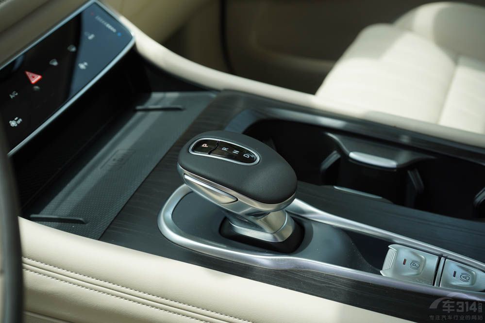 �O�009�͍��D����� �r���F�ĸ�ֵ���I��