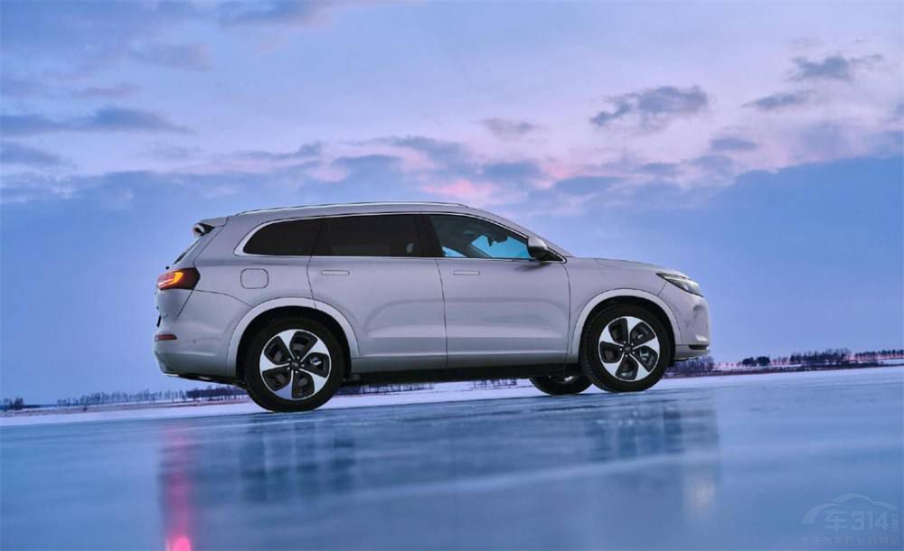 ���y(t��ng)����������ײ���󱊔���PK����M7