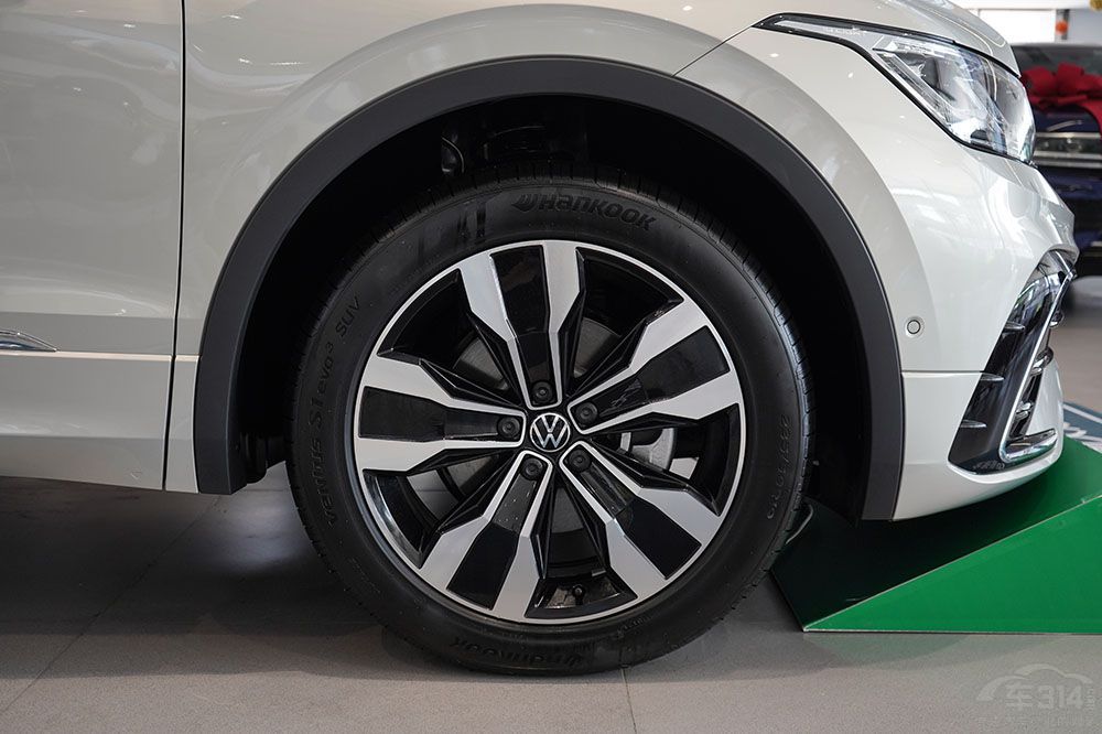 �r���� ����SUV�x�t��HS5߀��;�^L