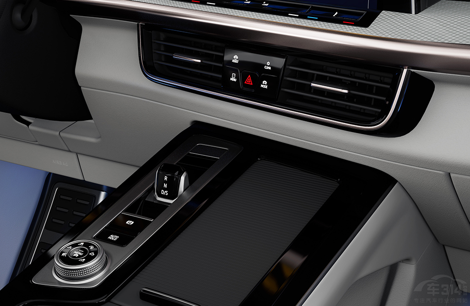 SUV�Ј�ӭ����M������ �󱊔�Ѳ�ж�����