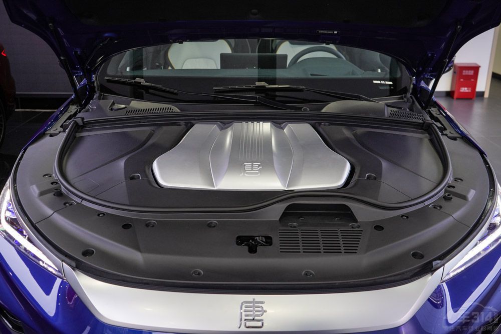 ��EV���Ȇ���M5 EV 30�f�I���܇ԓ�x�l��