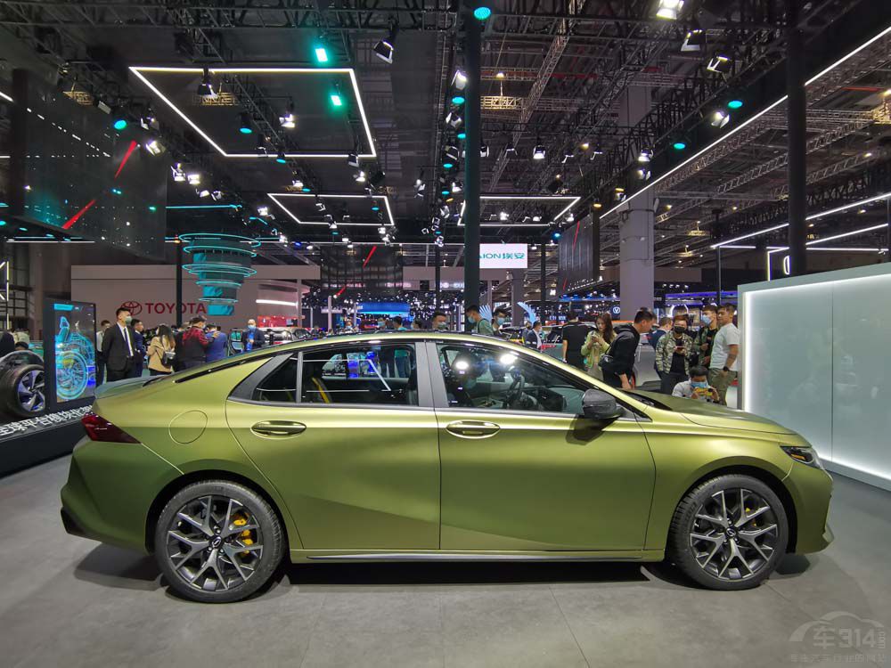 誰(shuí)說(shuō)動(dòng)力 低油耗不可兼得 首推影豹混動(dòng)版 誰(shuí)說(shuō)動(dòng)力 低油耗不可兼得 首推影豹混動(dòng)版