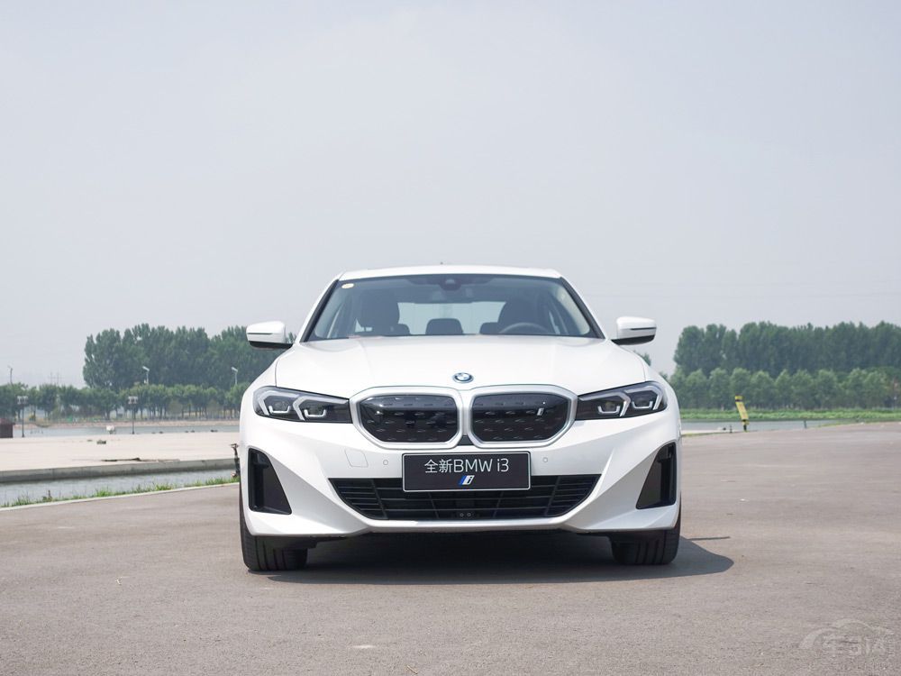 Model 3���r���㲻������i3��������զ�x��