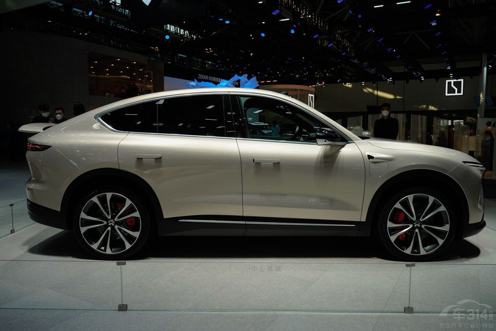 ε��EC7���ȄP������LYRIQ�J��ԓ�x�l��