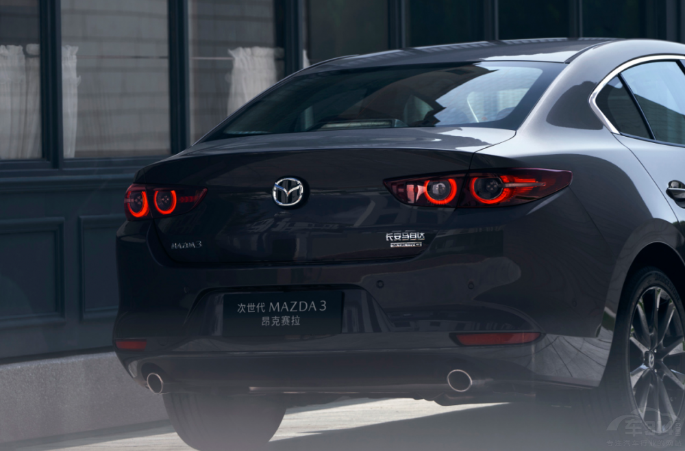 ���˸��ֵ��MAZDA 3 ����ِ��߀��ʲô