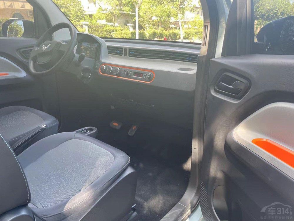 ����Դ܇���] һ��С��ͱ�˱ȁ��ϵĸC��