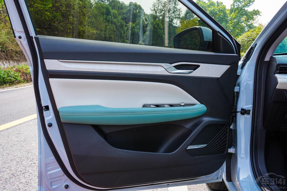 ��PLUS DM-i�͵ۺ�L ����Hi��P�l��������