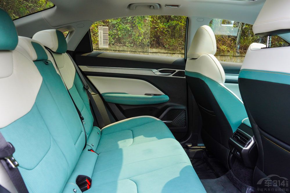 ��PLUS DM-i�͵ۺ�L ����Hi��P�l�����أ�