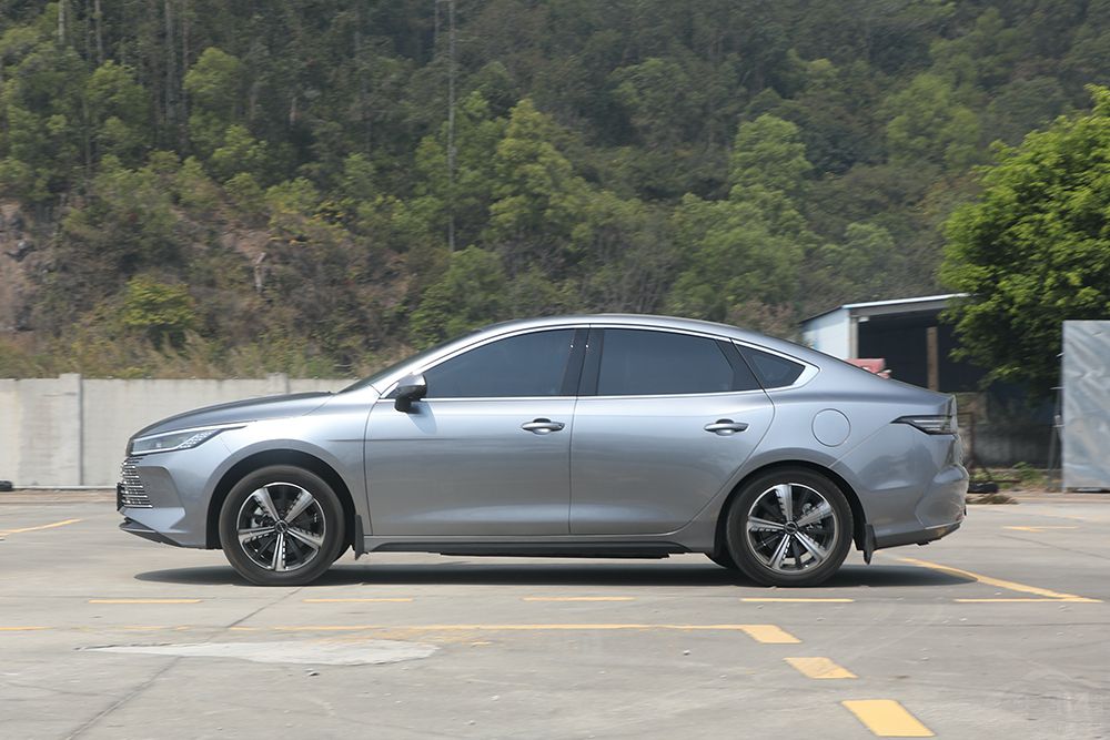 ���(d��ng)�r(sh��)�� զ�x��һ�v��(sh��)�ü�߂�(g��)�Ե��I܇��