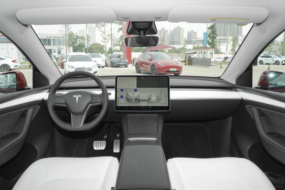 ��˹��Model Y��(du��)�ȘO�001 �������@