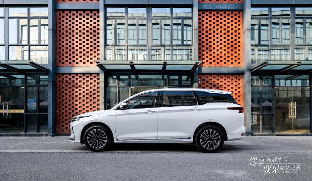 2.0L大四座 凱捷混動鉑金版是你的不二選 2.0L大四座 凱捷混動鉑金版是你的不二選