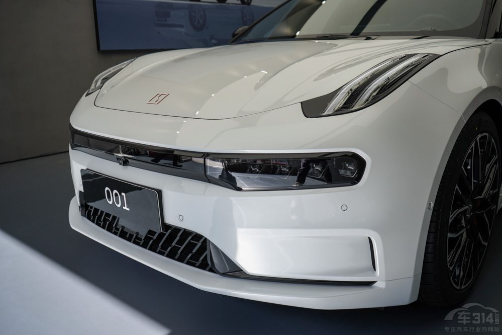 �O�001�ڱ�̫�������͊W��A6Allroad�ȱ�