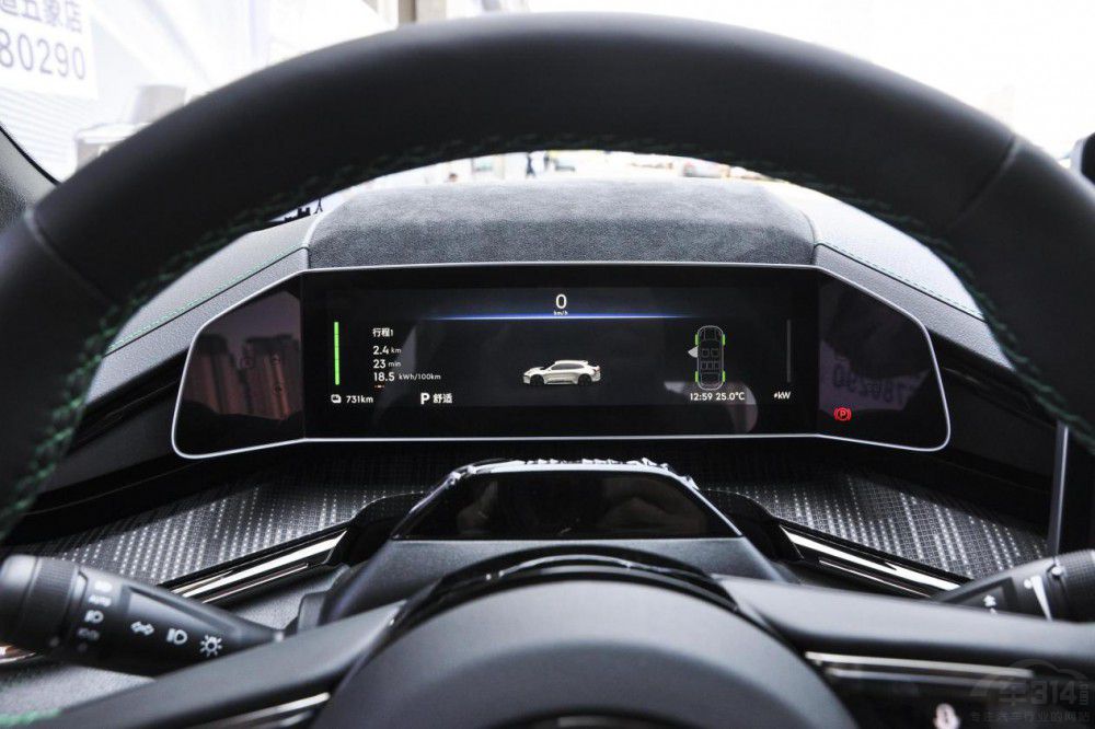 �I�l��������O�001������˹��Model 3P