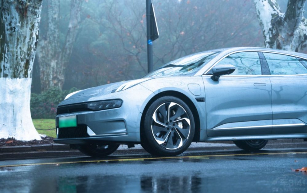 �I�l��������O�001������˹��Model 3P