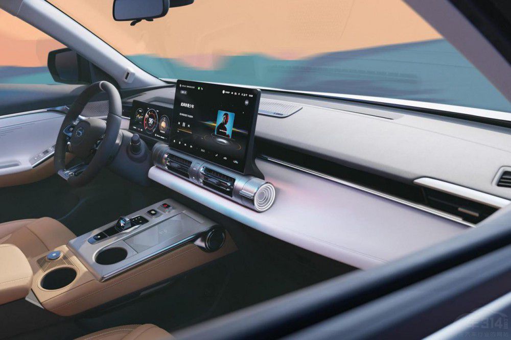 �ͺĵ� ����Ӱ�����ϵ���SUV���Ј���