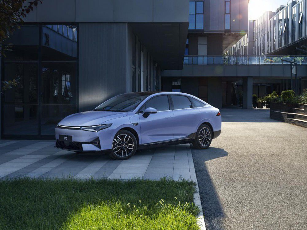 20�f���e���ܼ��I С�iP5��AION S Plus